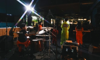 เวทีดนตรีลูกเล่น-08