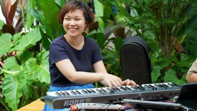 รูปครู Thanisa สอน เปียโน ย่าน เขตบางนา กรุงเทพมหานคร