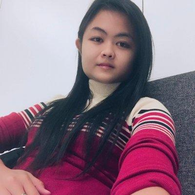รูปครู ลัดดา สอน เปียโน ย่าน  นนทบุรี