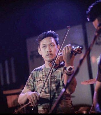 รูปครู ฟิตตรี สอน เปียโน ย่าน เขตบางนา กรุงเทพมหานคร