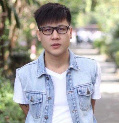 รูปครู ชัยชนะ สอน เปียโน ย่าน  เชียงใหม่