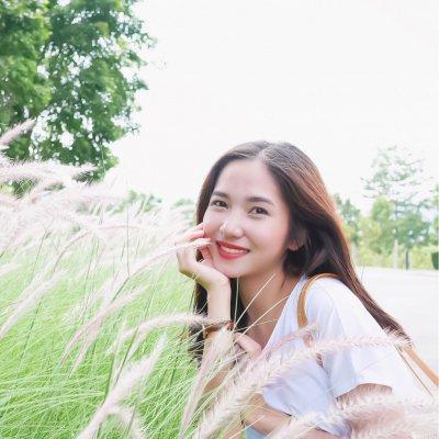 รูปครู ปัญจภัสร์ สอน เปียโน ย่าน เขตบางนา กรุงเทพมหานคร