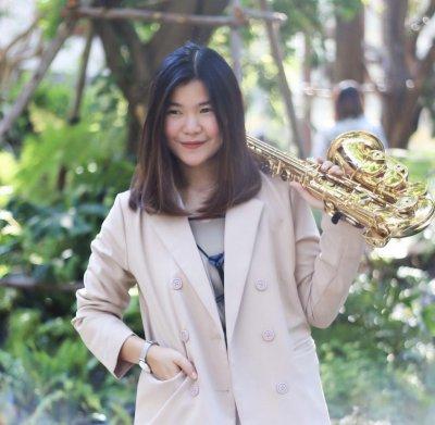 รูปครู Nattanich สอน เปียโน / Saxophone