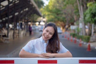 รูปครู ชลลดา สอน เปียโน ย่าน  นนทบุรี