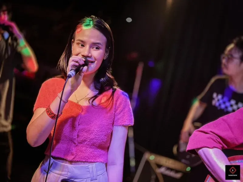 รูปครู เทพารินทร์ สอน เปียโน ย่าน  สมุทรปราการ